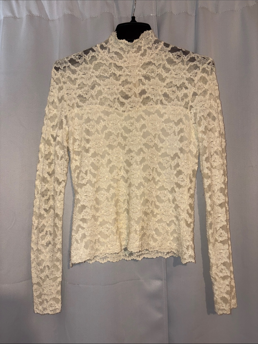 Cream Lace Mock-Neck Vintage Long Sleeve Top